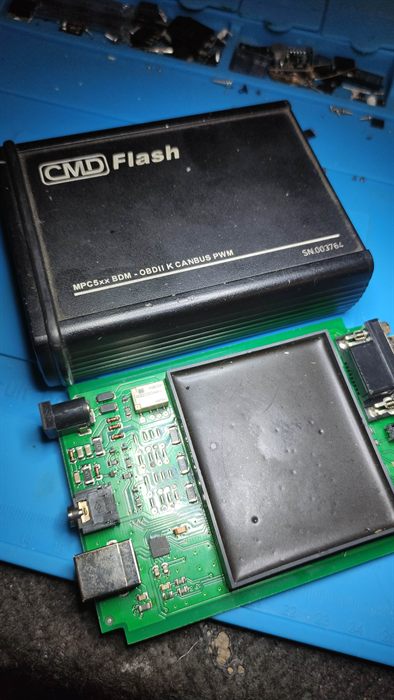 Programmateur de mémoires électroniques
